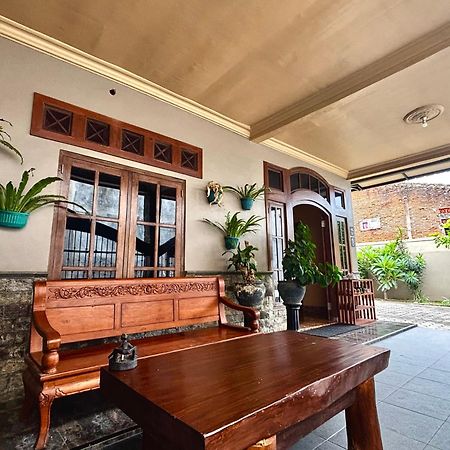 Good Feeling Ijen Banyuwangi Hostel Banyuwangi  Exterior photo